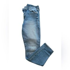 MOTHER Denim The Looker Crop in “We’re All in This Together” - Size 27